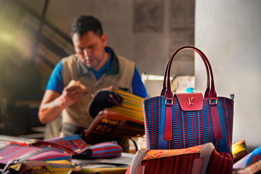 Comment naît un sac artisanal, étape par étape